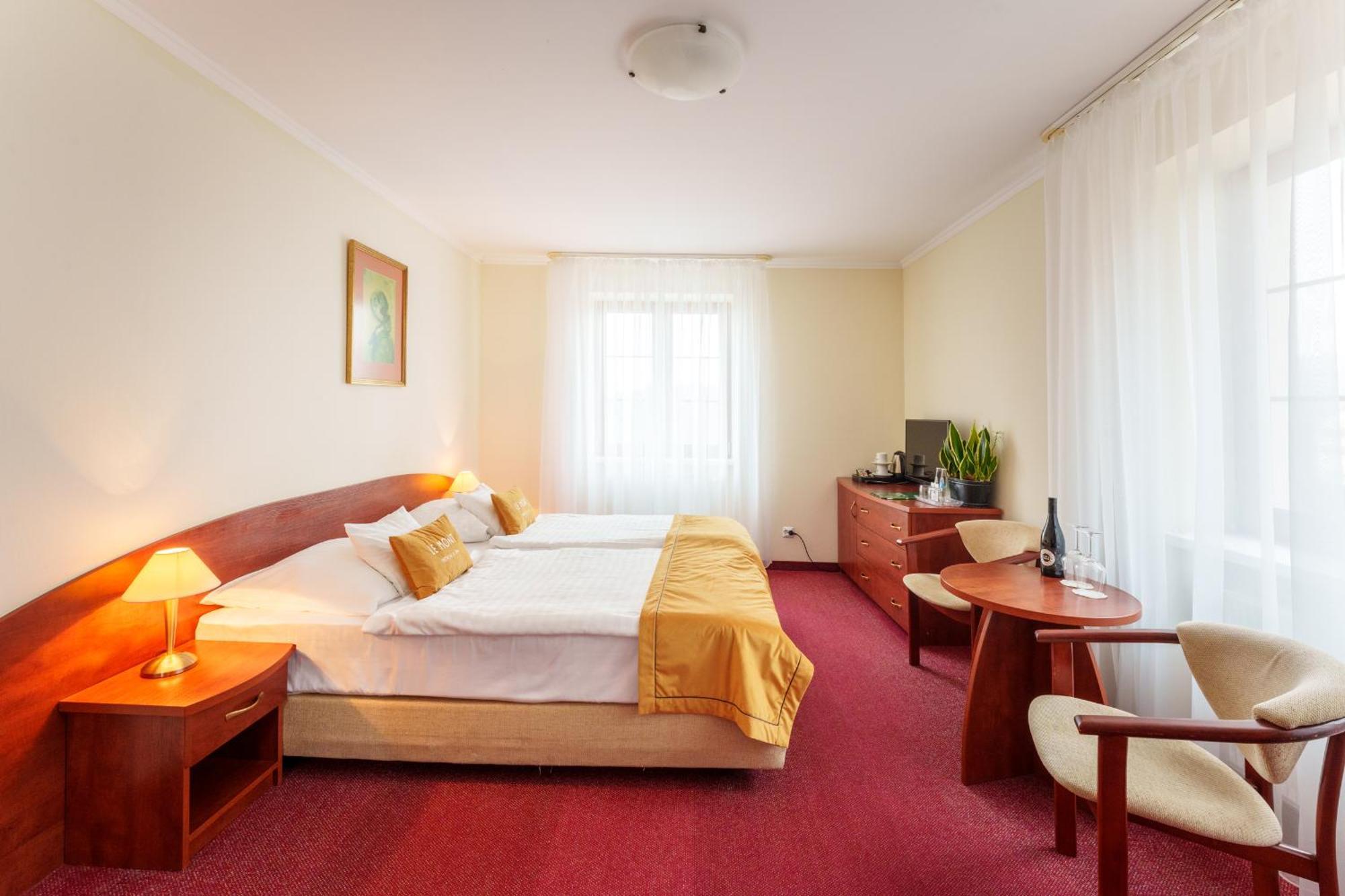 Hotel Le Mont Medical & Spa Swieradow-Zdroj Bagian luar foto